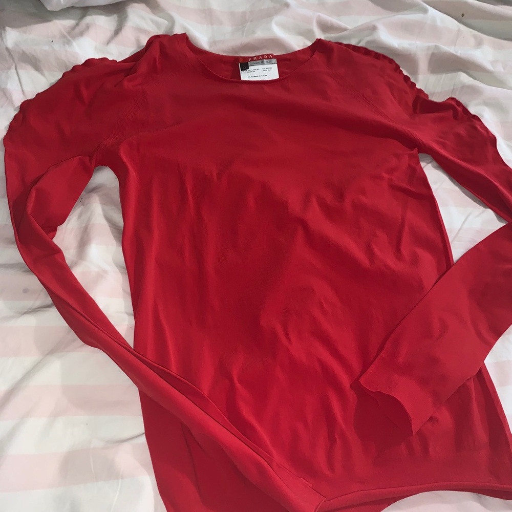 TIGHT PRADA LONGSLEEVE IN RED